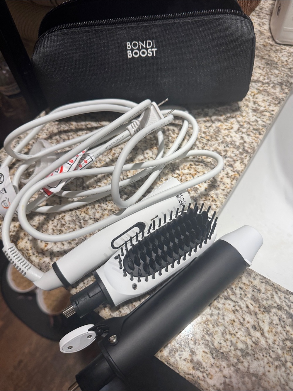 Bondi Boost White and Black Heated Styling Brush - Picture 8 of 8